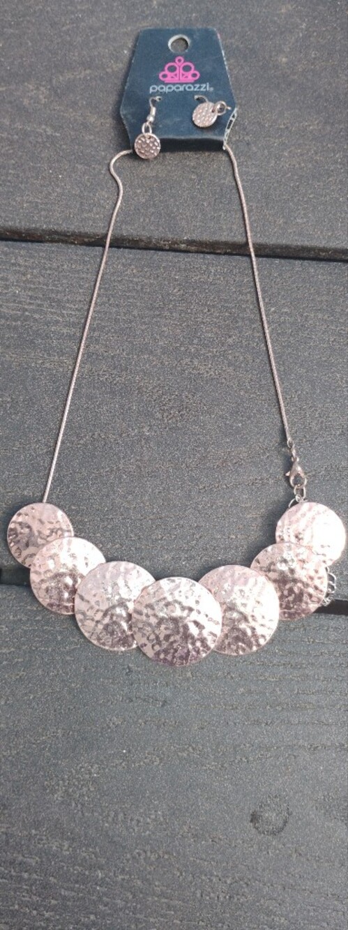 paparazzi Rose Gold Hammered Disc Bib Necklace